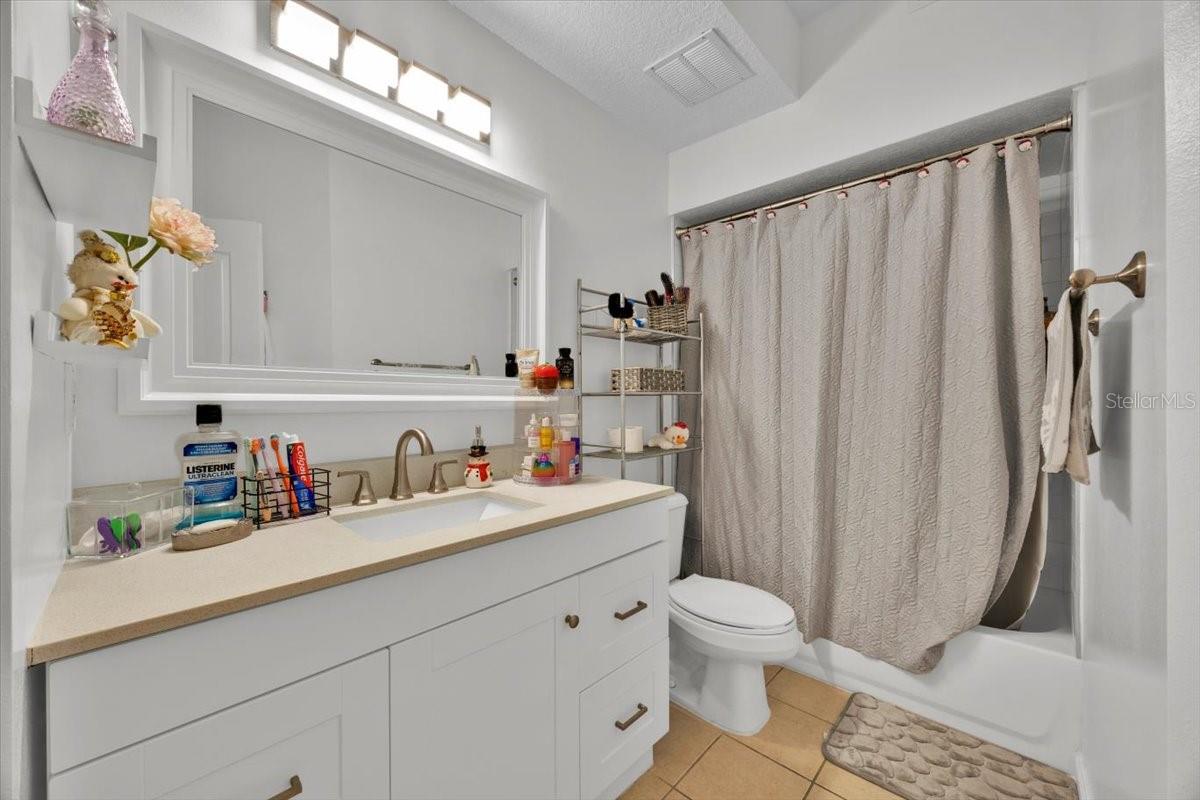 12017 VILLANOVA DR #102