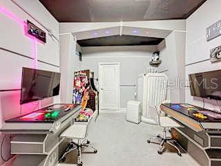 1589 FLANGE DR
