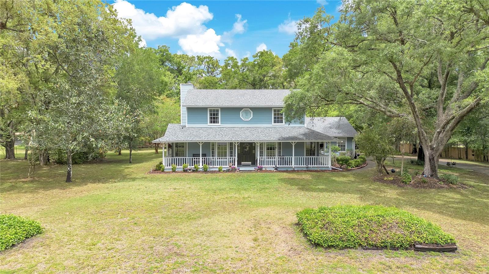 211 SPRING HOLLOW BLVD