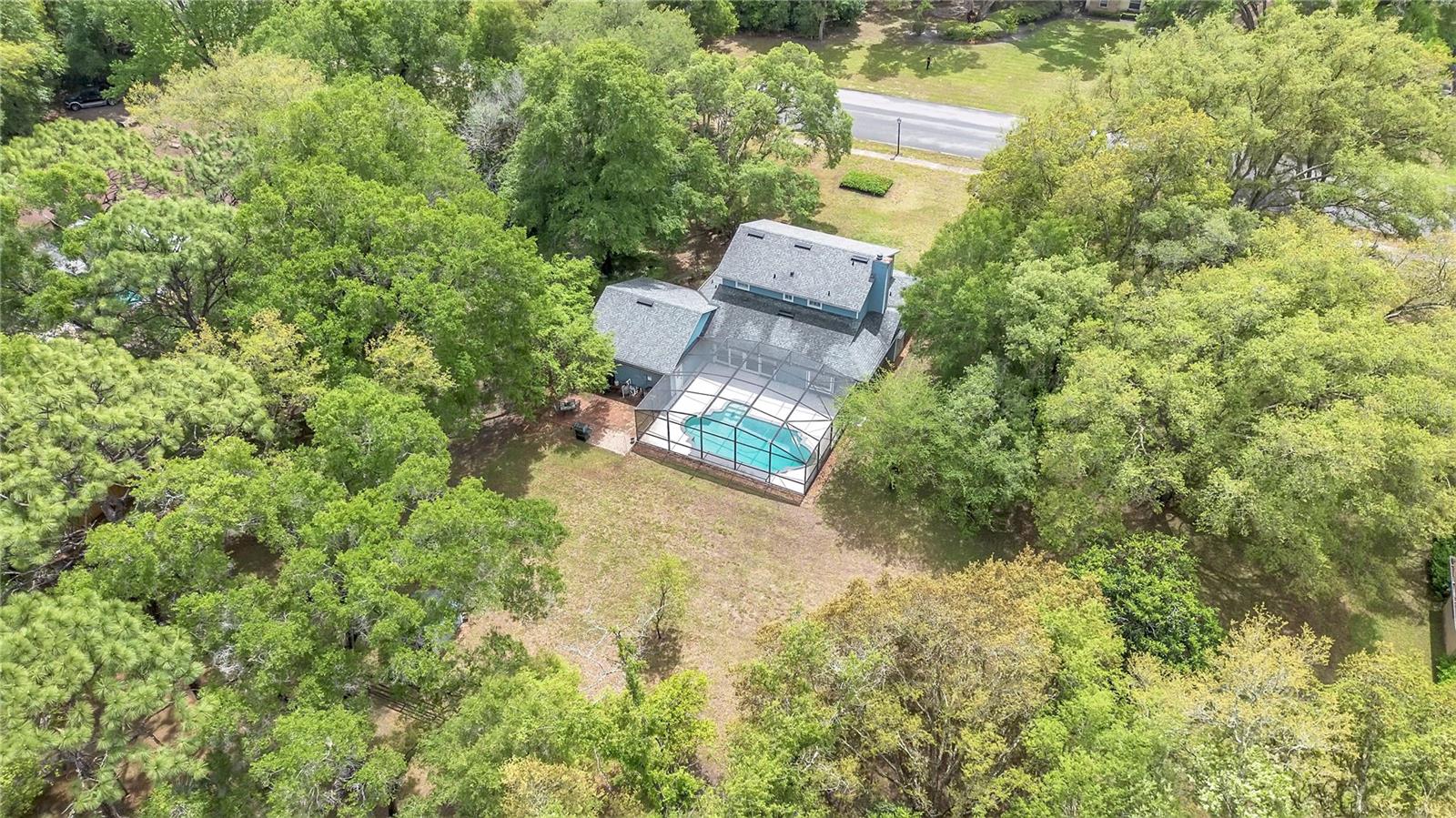 211 SPRING HOLLOW BLVD