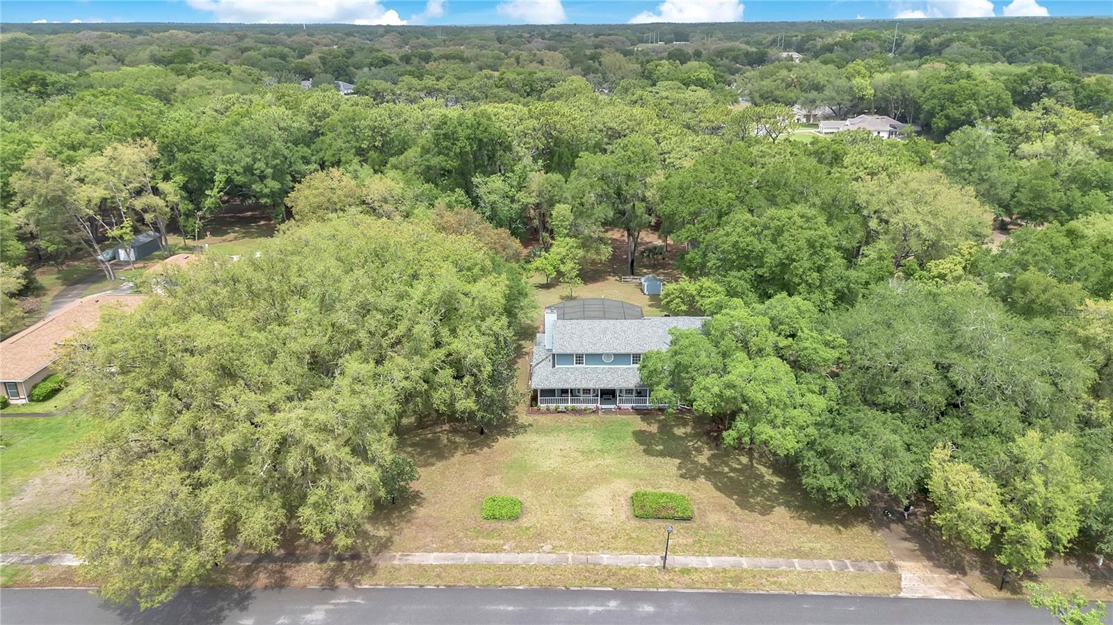 211 SPRING HOLLOW BLVD