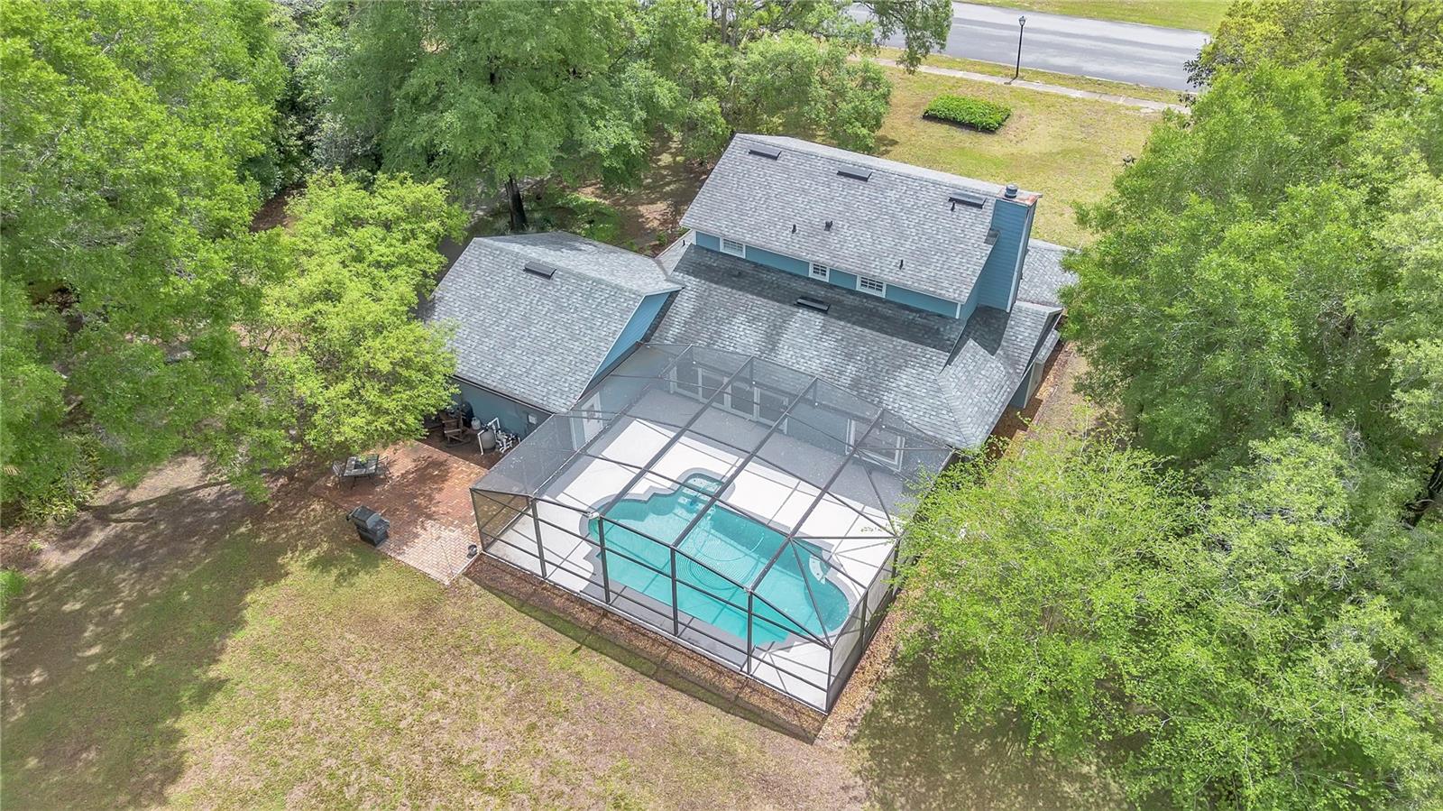 211 SPRING HOLLOW BLVD