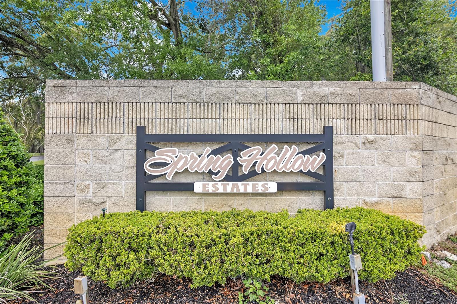 211 SPRING HOLLOW BLVD