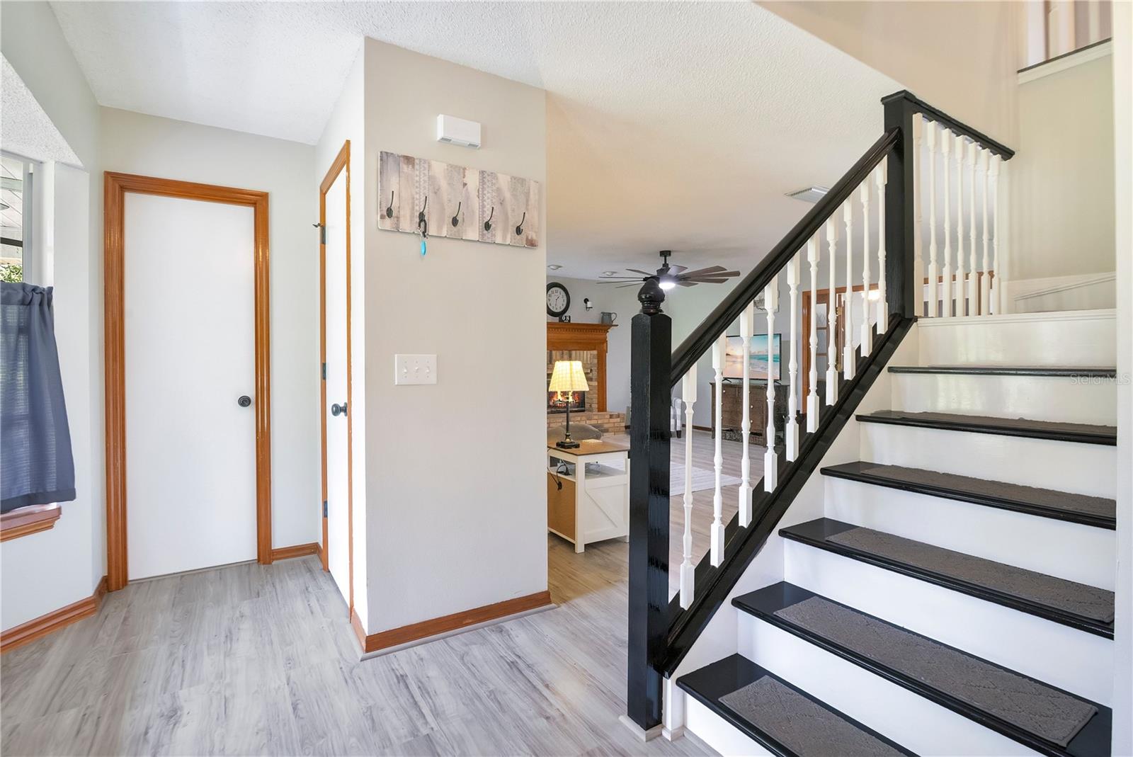 211 SPRING HOLLOW BLVD