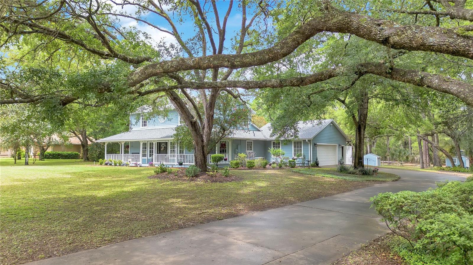 211 SPRING HOLLOW BLVD