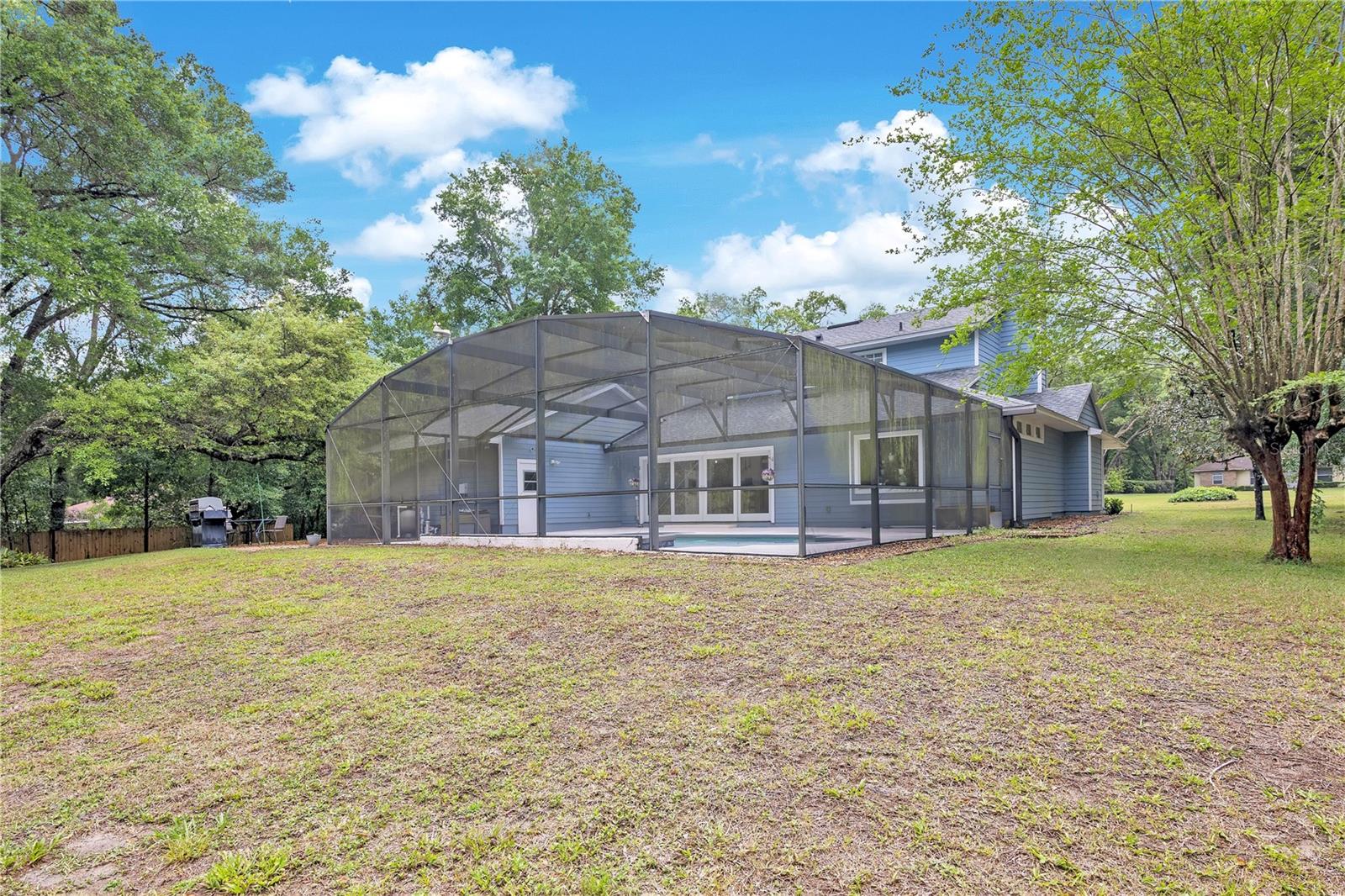 211 SPRING HOLLOW BLVD