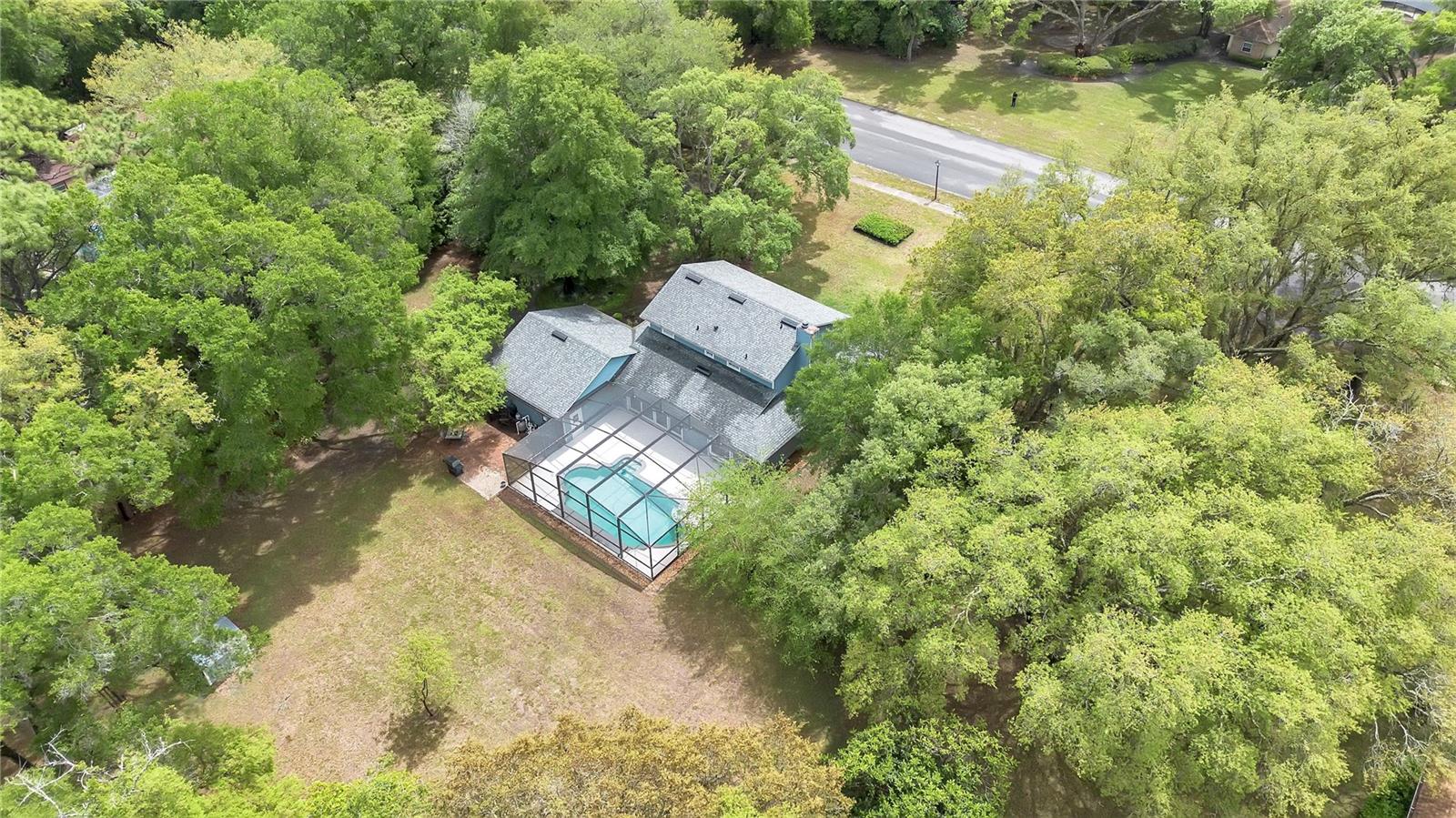 211 SPRING HOLLOW BLVD