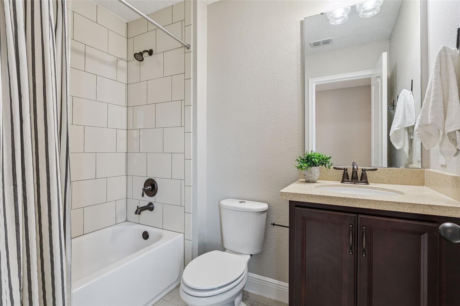 13132 LOWER HARDEN AVE