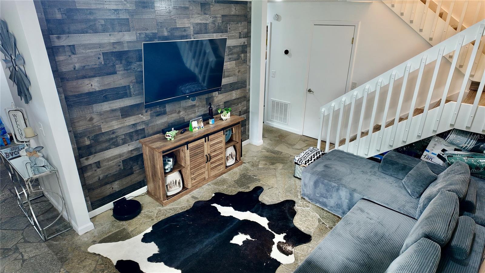 4694 PHEASANT RUN DR #2B