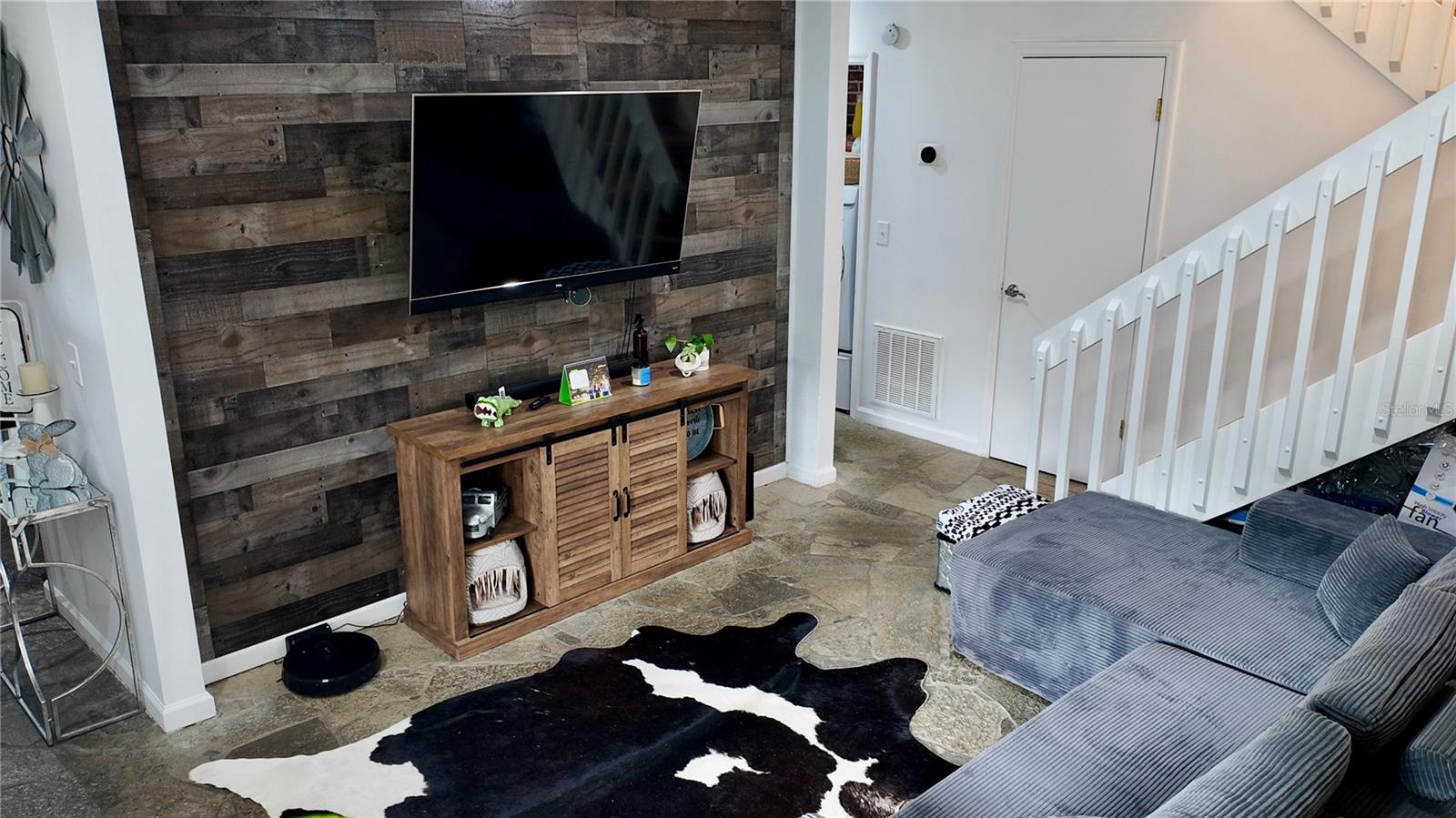 4694 PHEASANT RUN DR #2B