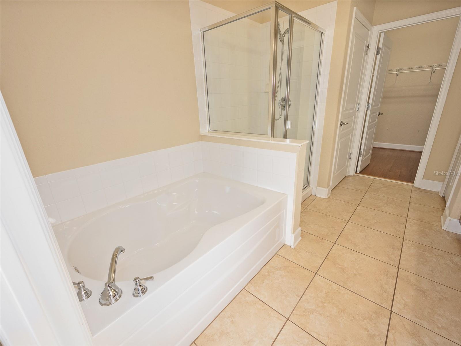 1409 MILLEDGE LN #1409