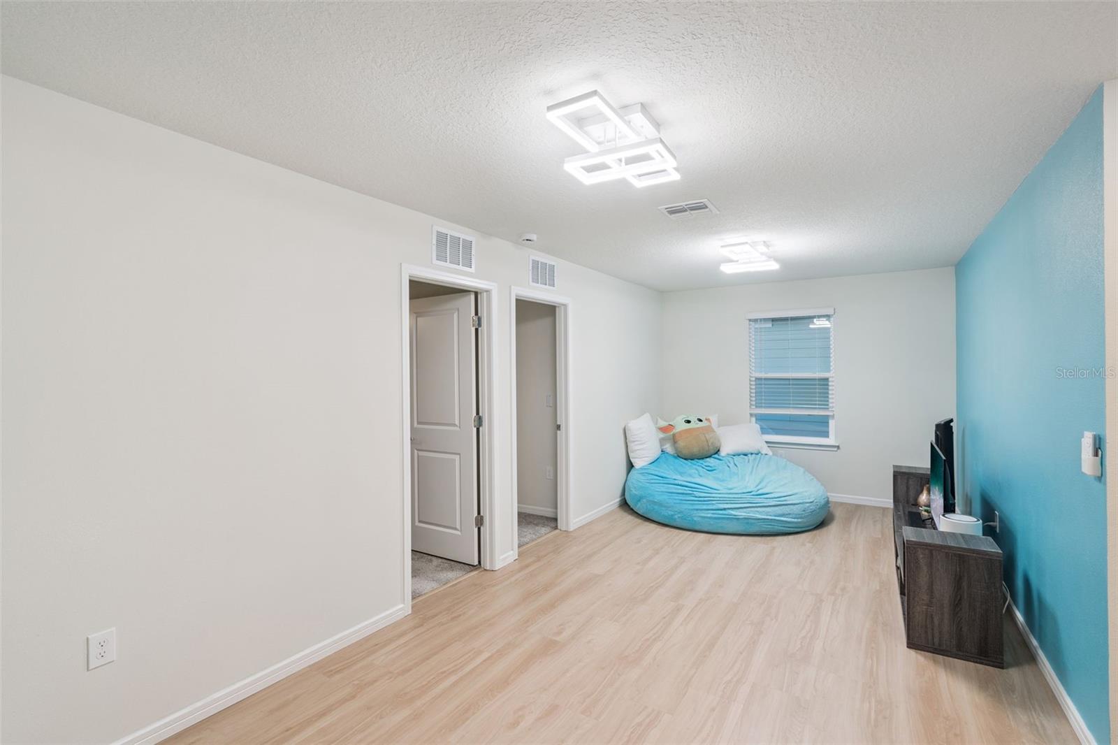 1643 DELIGHTFUL DR