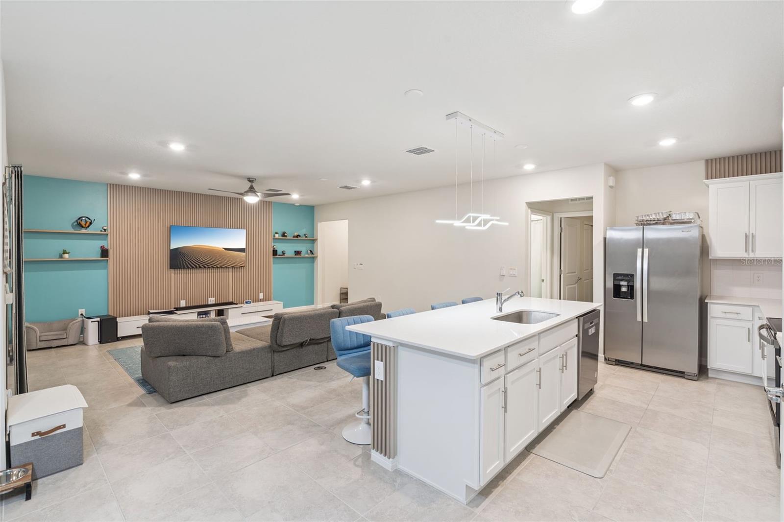 1643 DELIGHTFUL DR