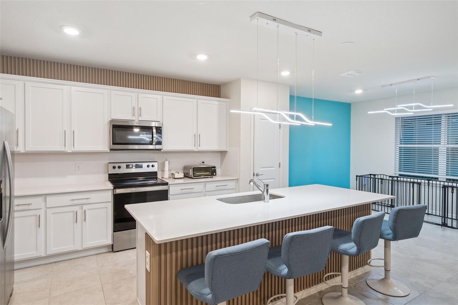 1643 DELIGHTFUL DR
