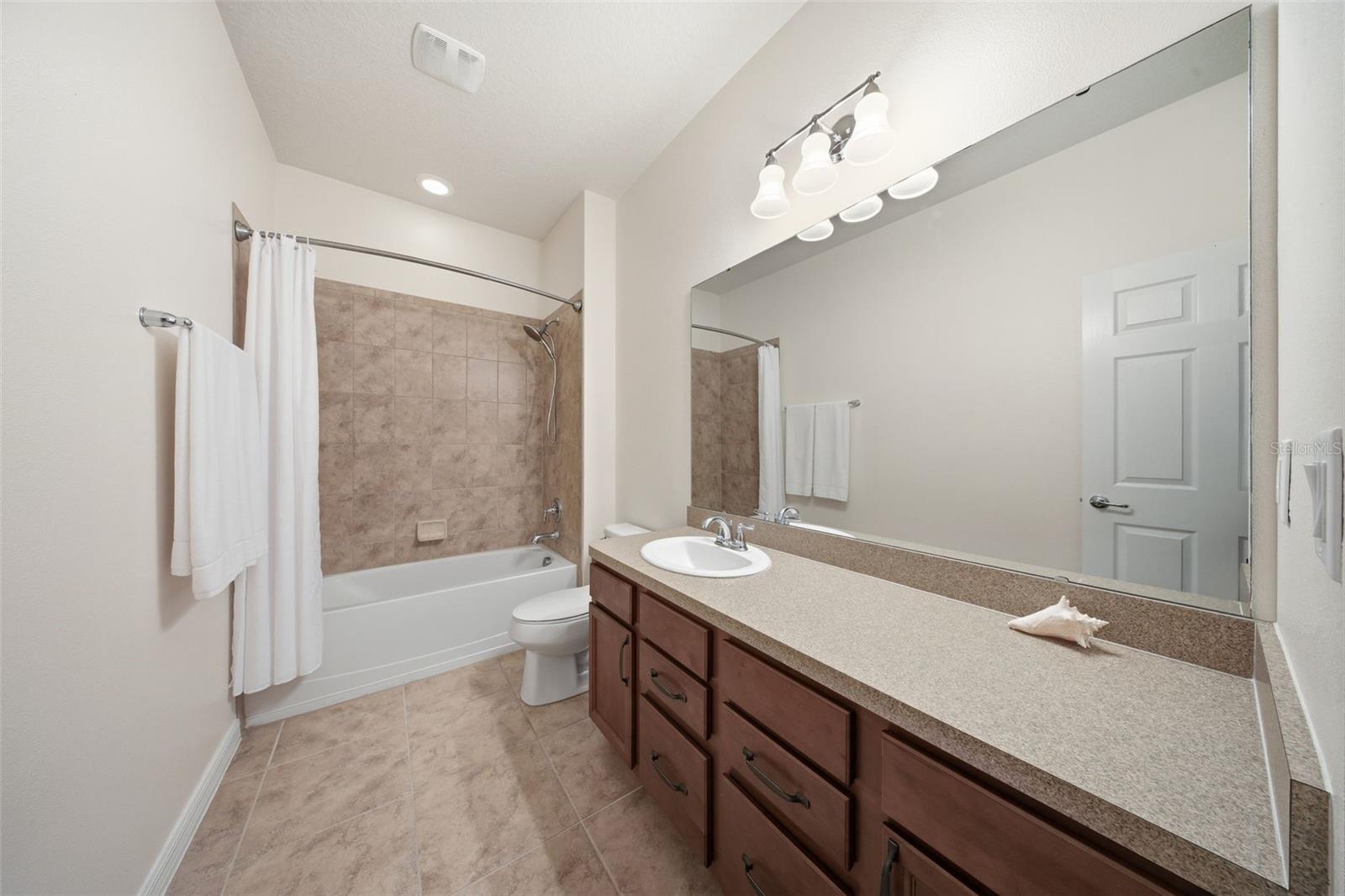 1670 REGAL RIVER CIR