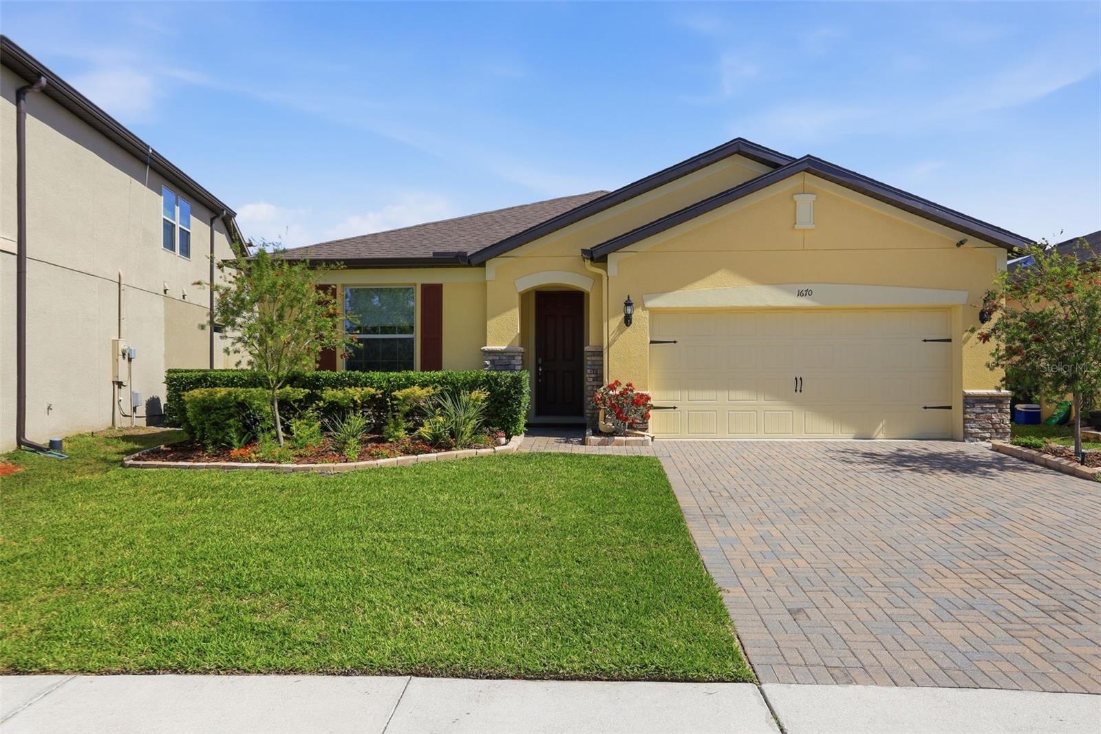 1670 REGAL RIVER CIR
