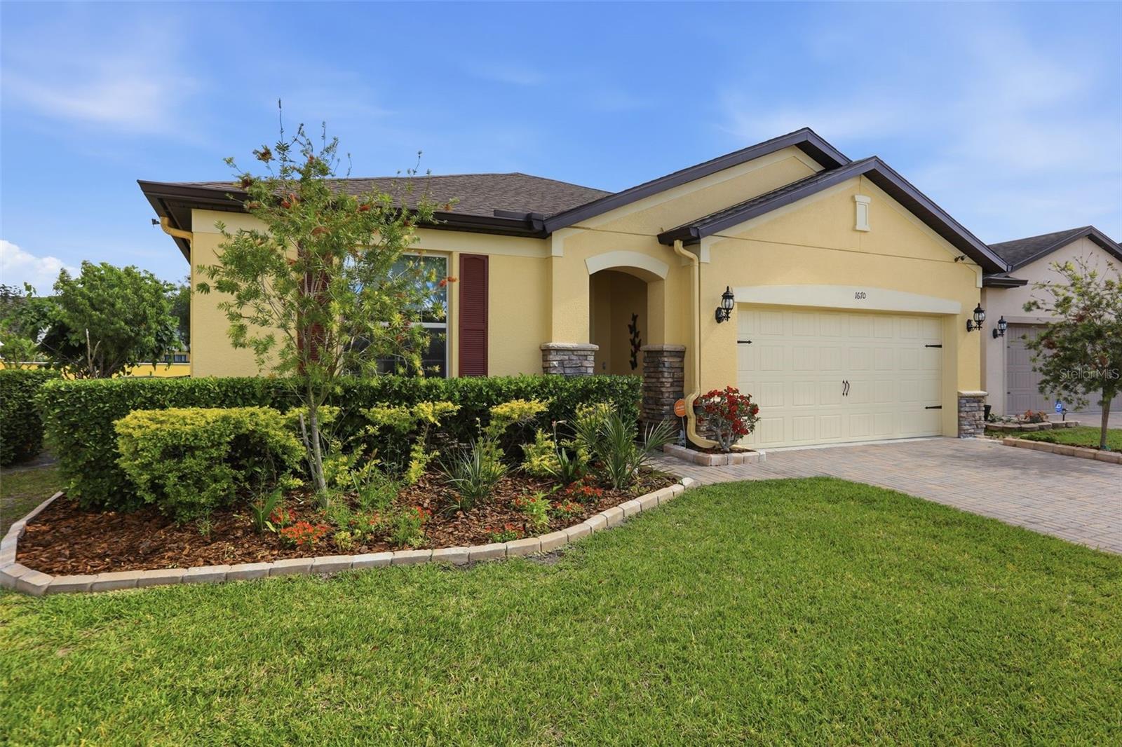 1670 REGAL RIVER CIR