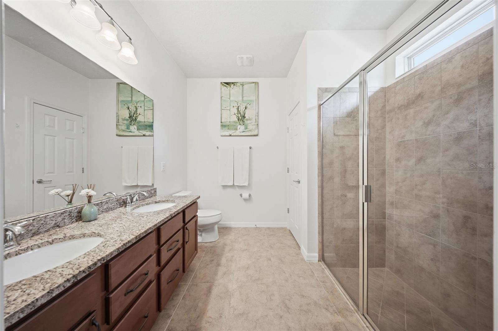 1670 REGAL RIVER CIR