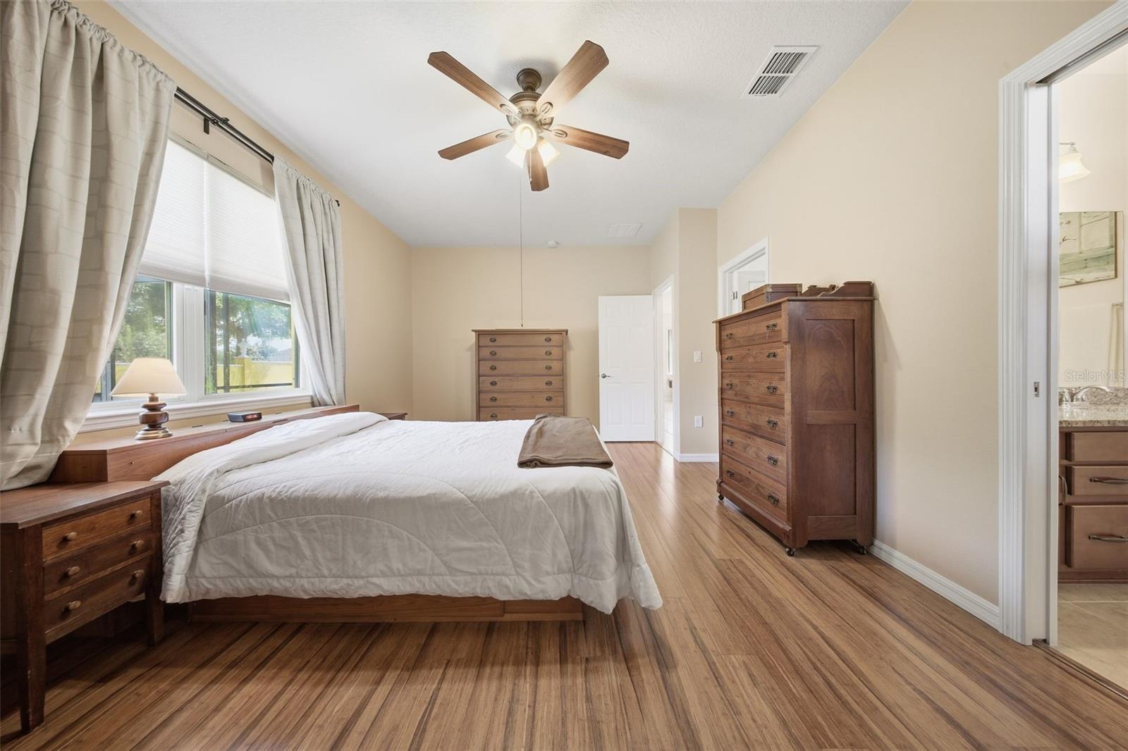 1670 REGAL RIVER CIR
