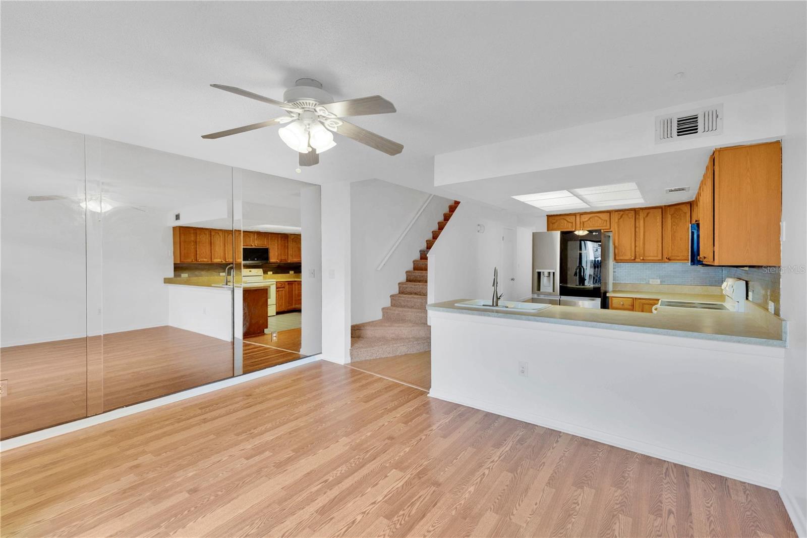 1329 WINDSOR DR