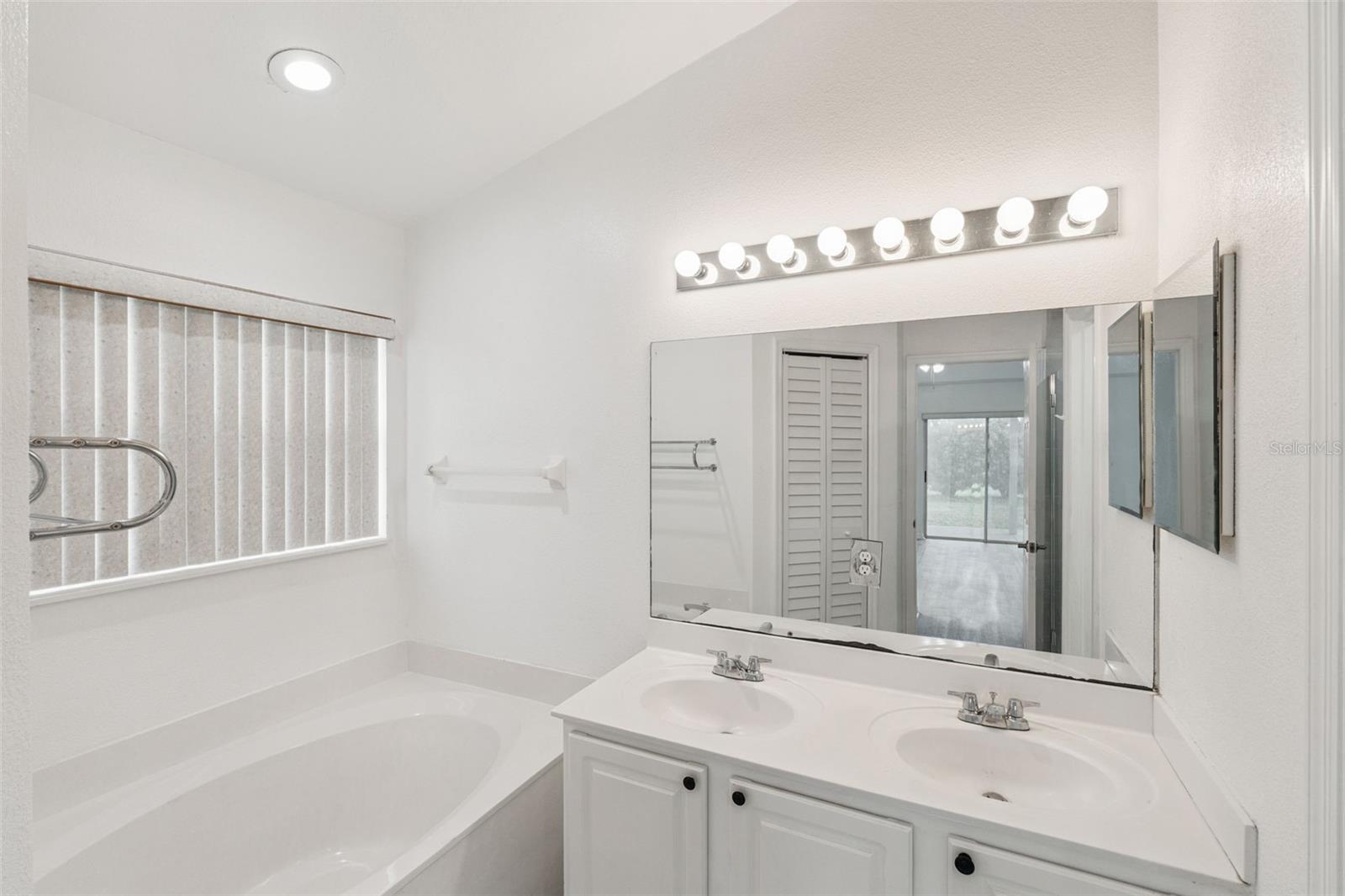 12418 SION CT