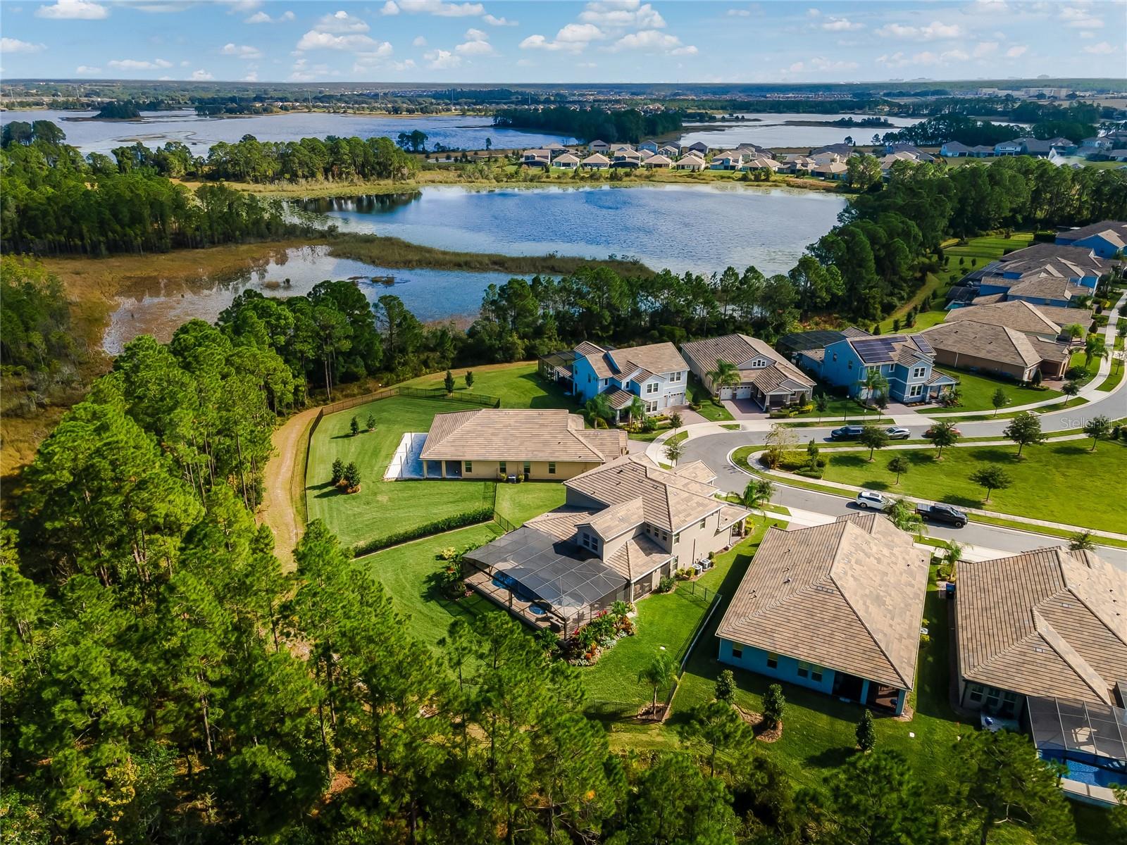 9827 BEACH PORT DR