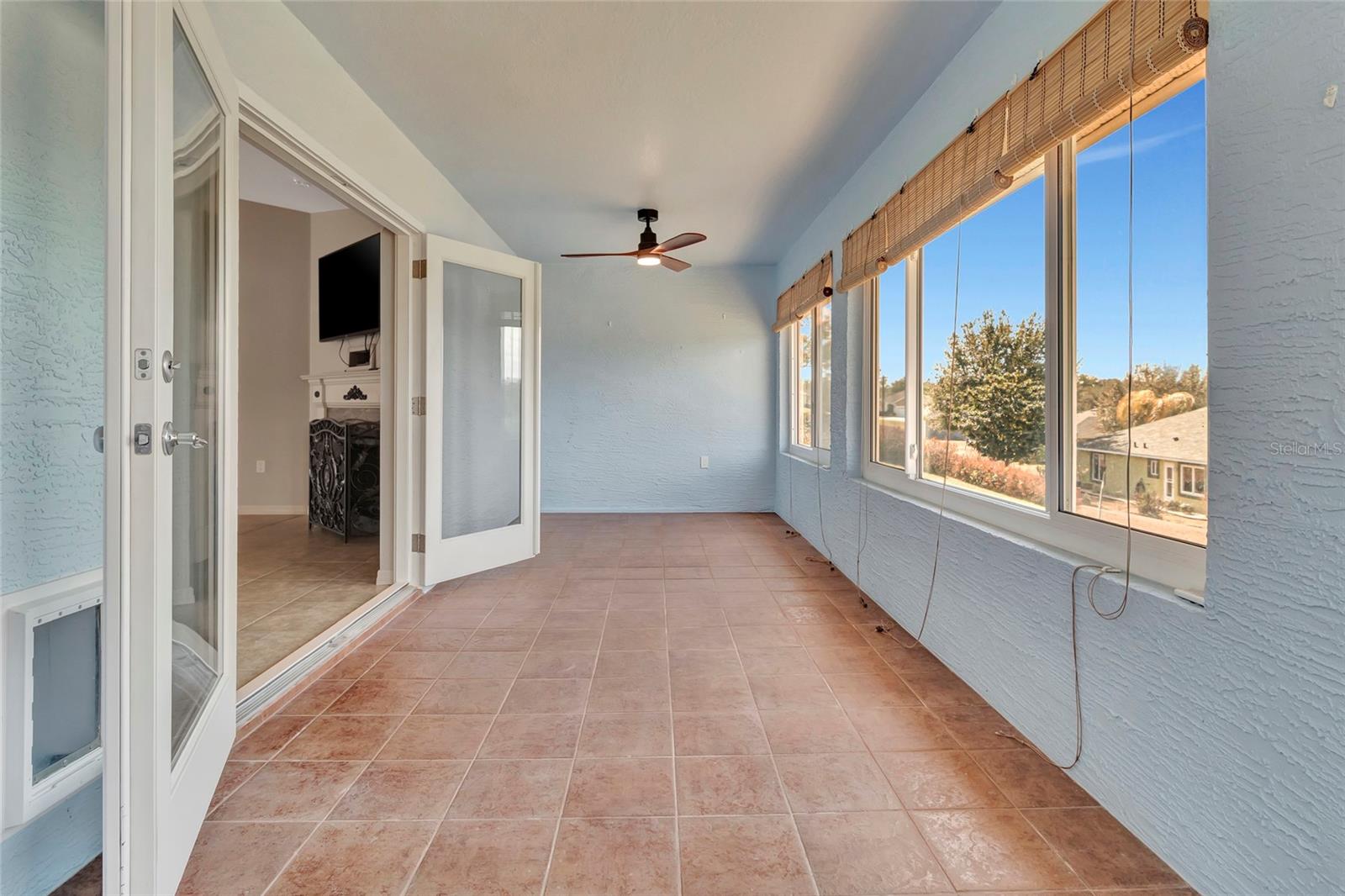 106 FAIRWAY CIR