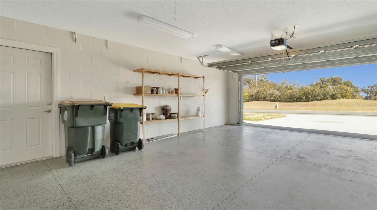 106 FAIRWAY CIR