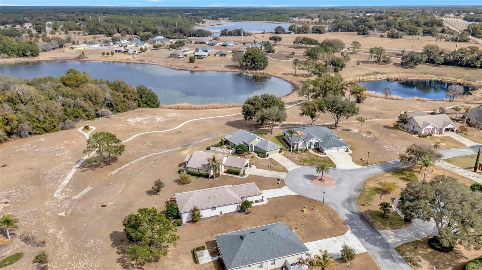 106 FAIRWAY CIR