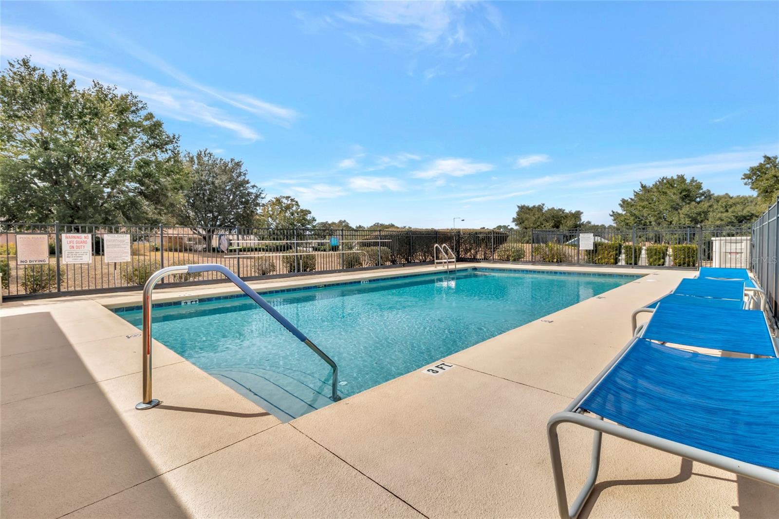 106 FAIRWAY CIR