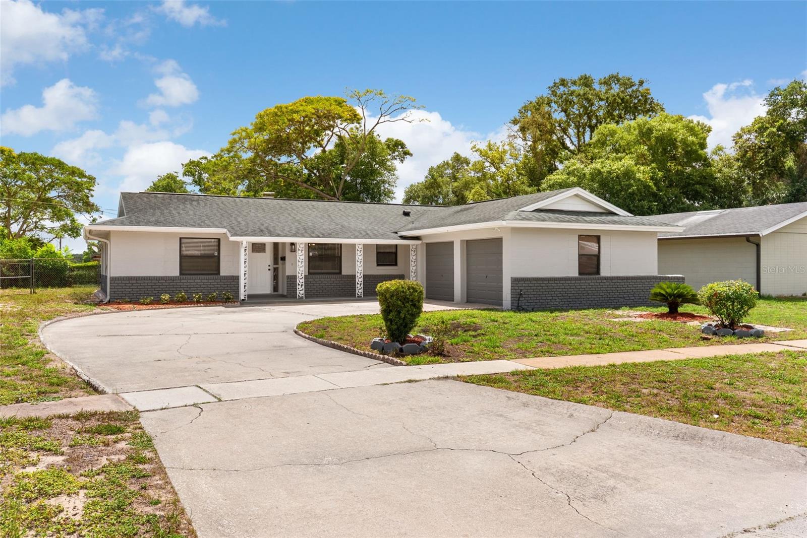 2233 WOLF RD