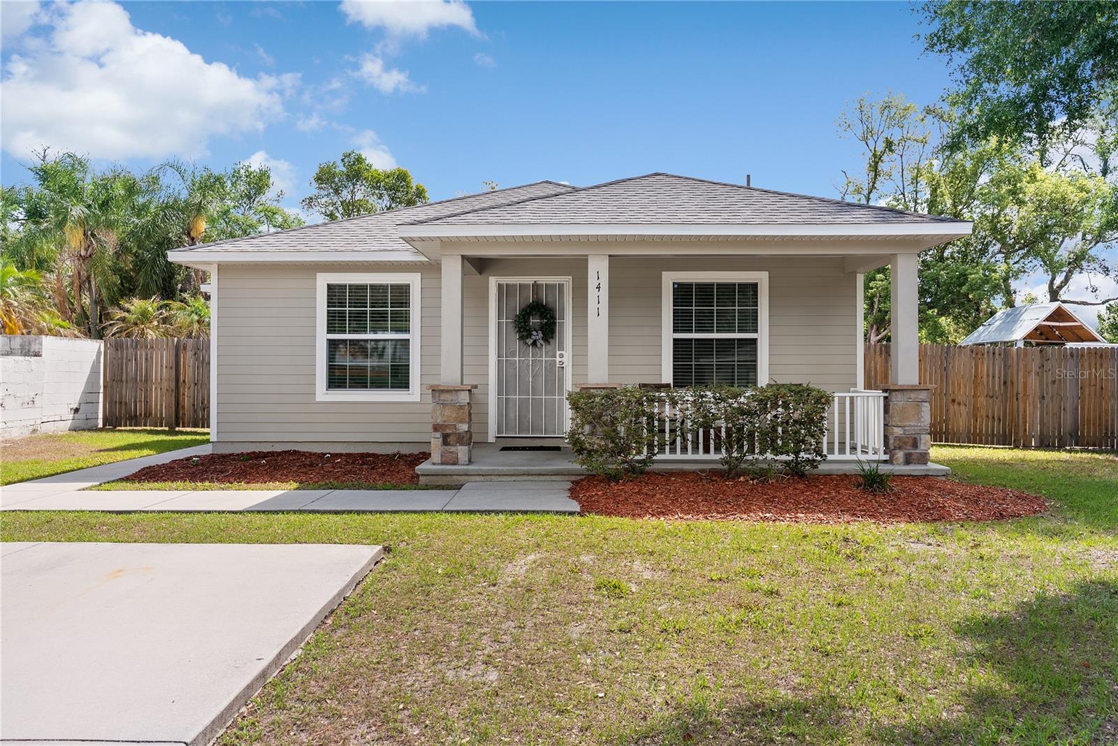 1411 ROGER BABSON RD