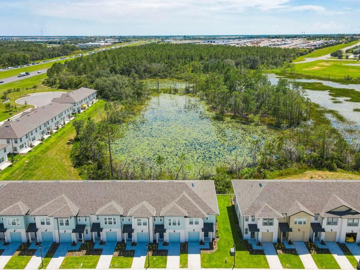 1048 PLANTATION LANE
