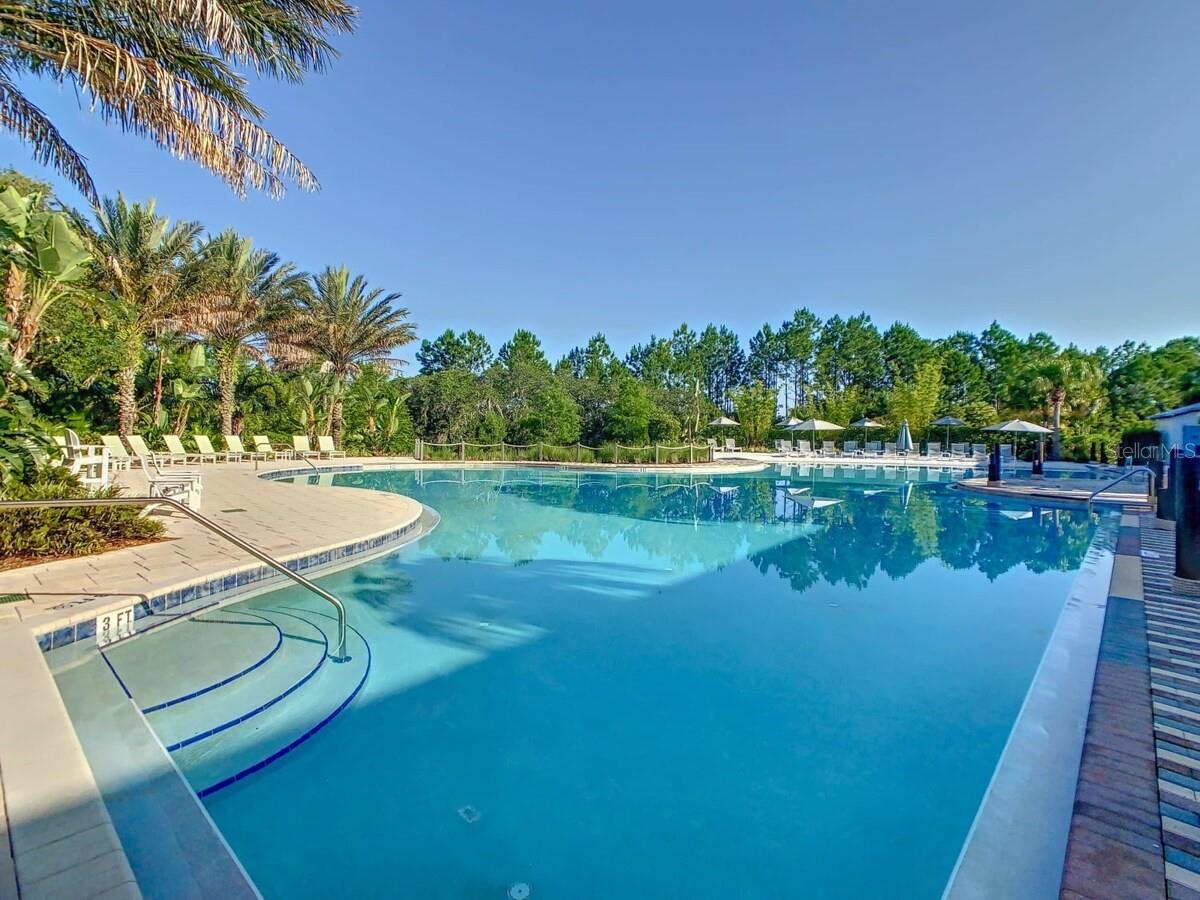 1048 PLANTATION LANE