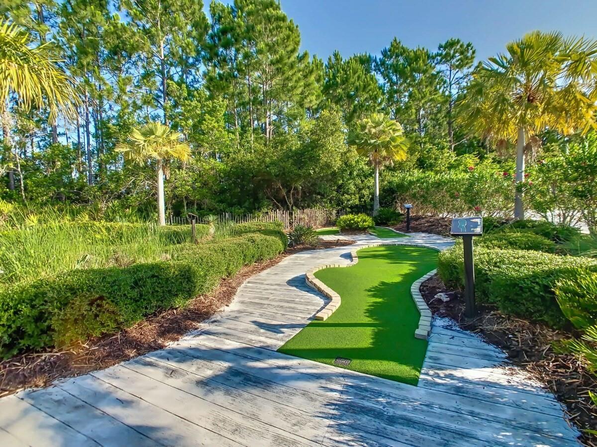1048 PLANTATION LANE