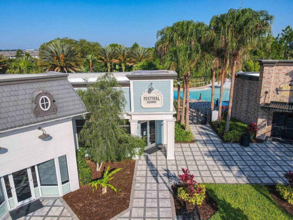1048 PLANTATION LANE