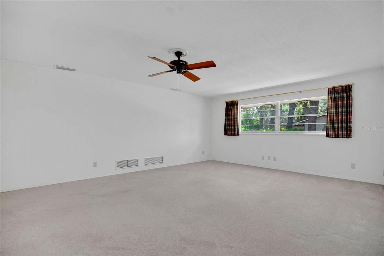 108 PINE NEEDLE LN