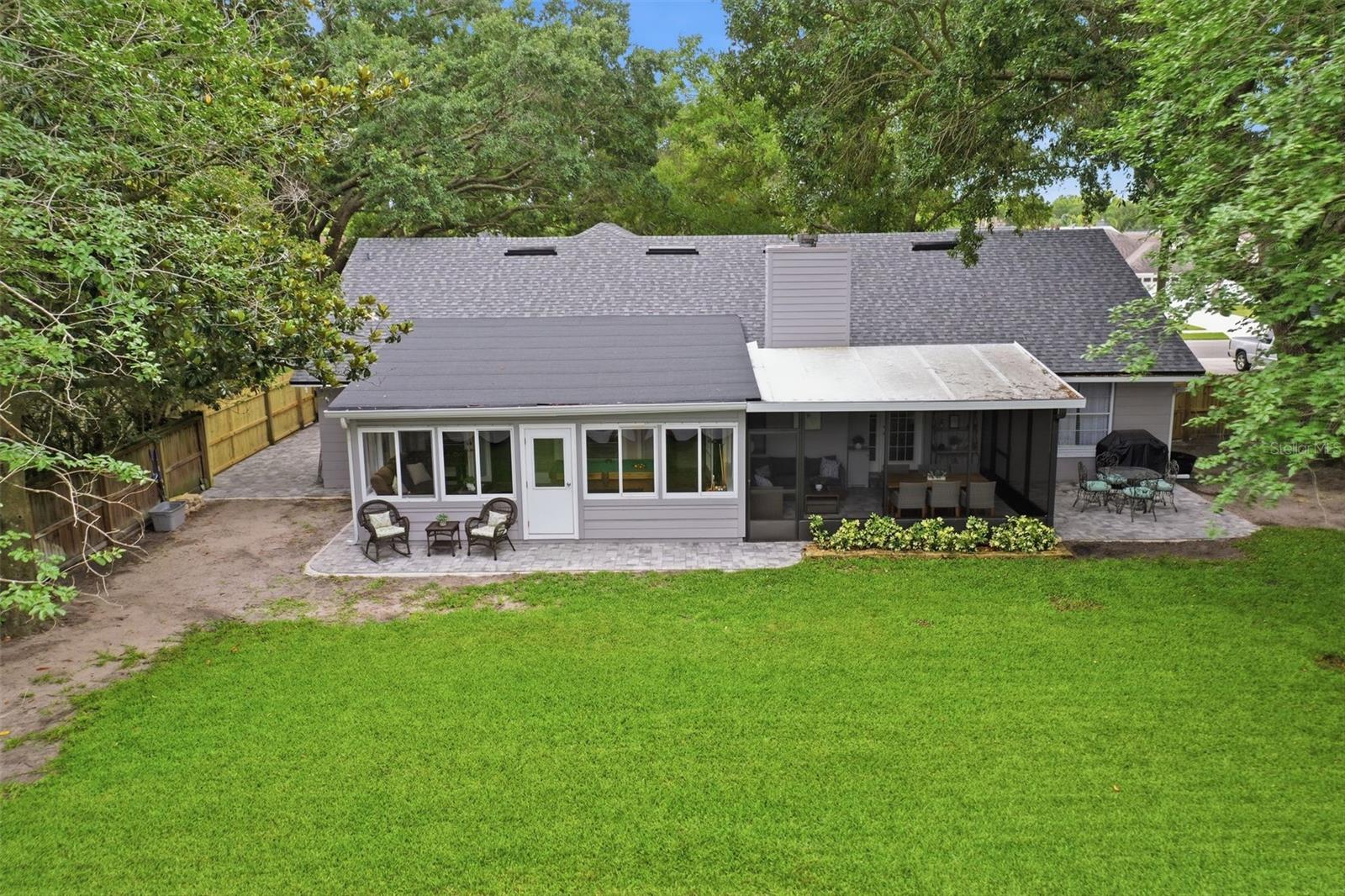 1049 SPRING LANDING DR