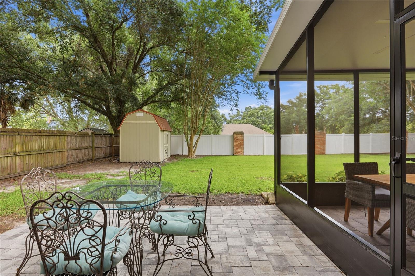 1049 SPRING LANDING DR