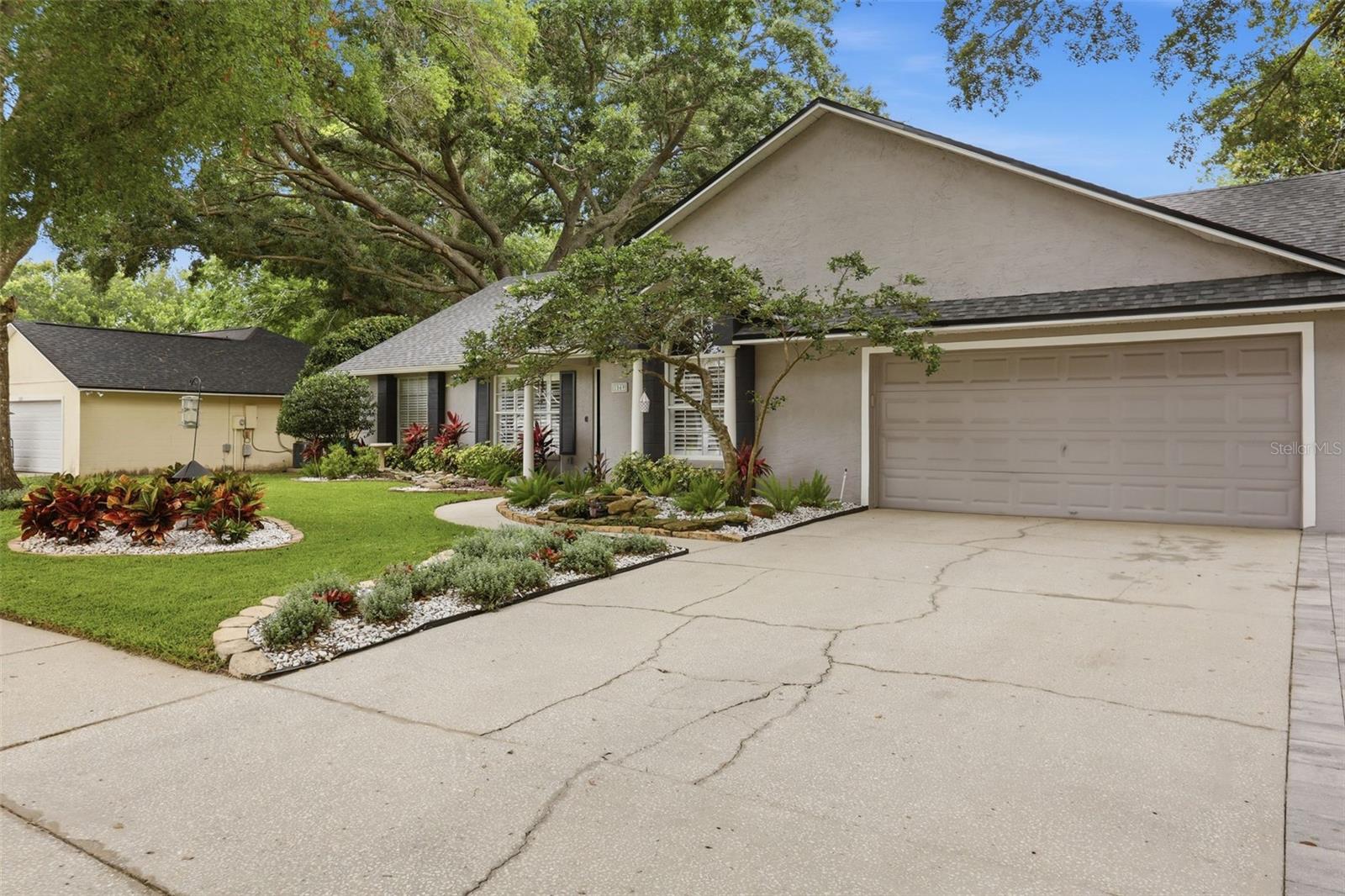 1049 SPRING LANDING DR