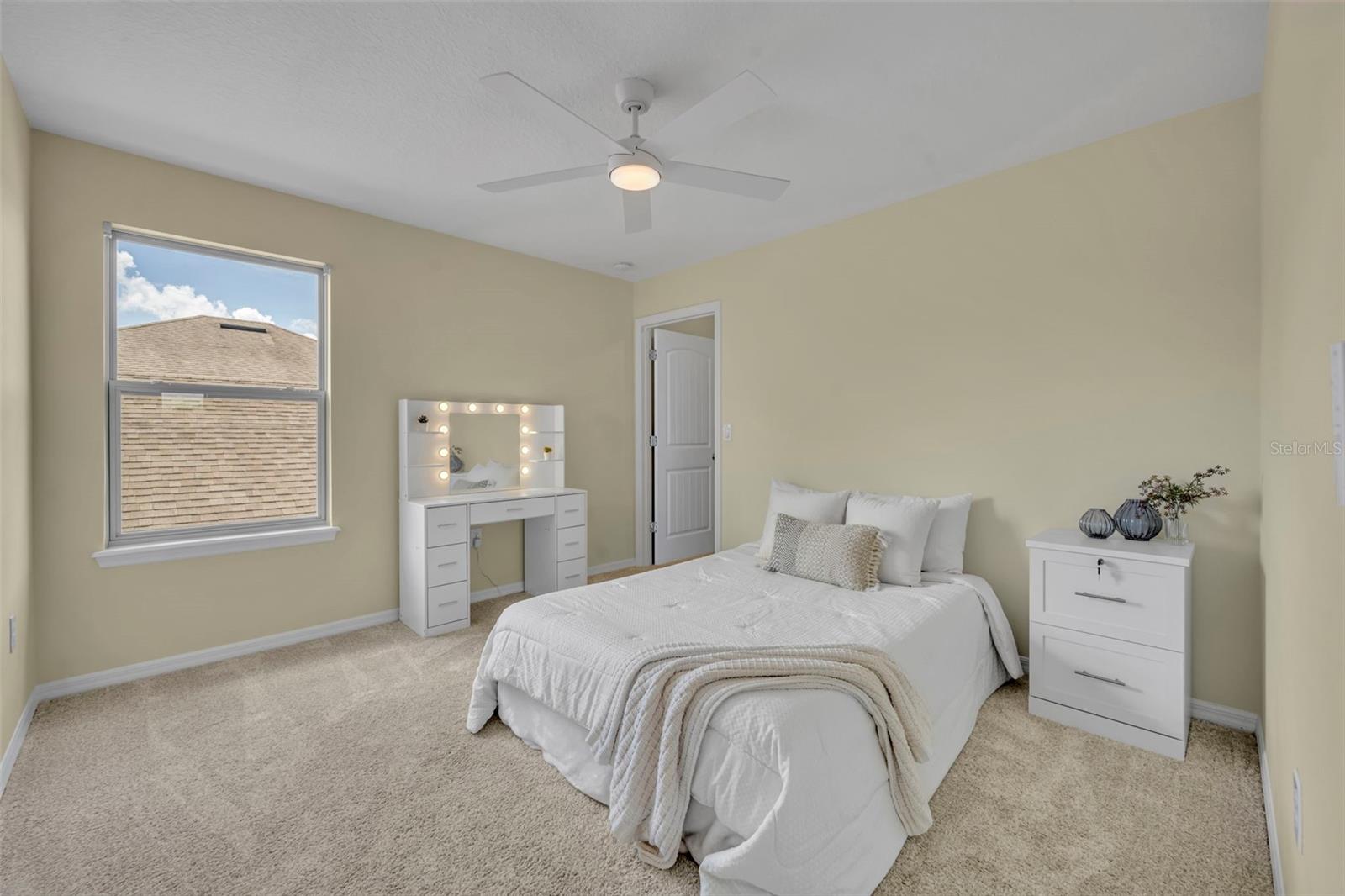 8220 BAYVIEW CROSSING DR