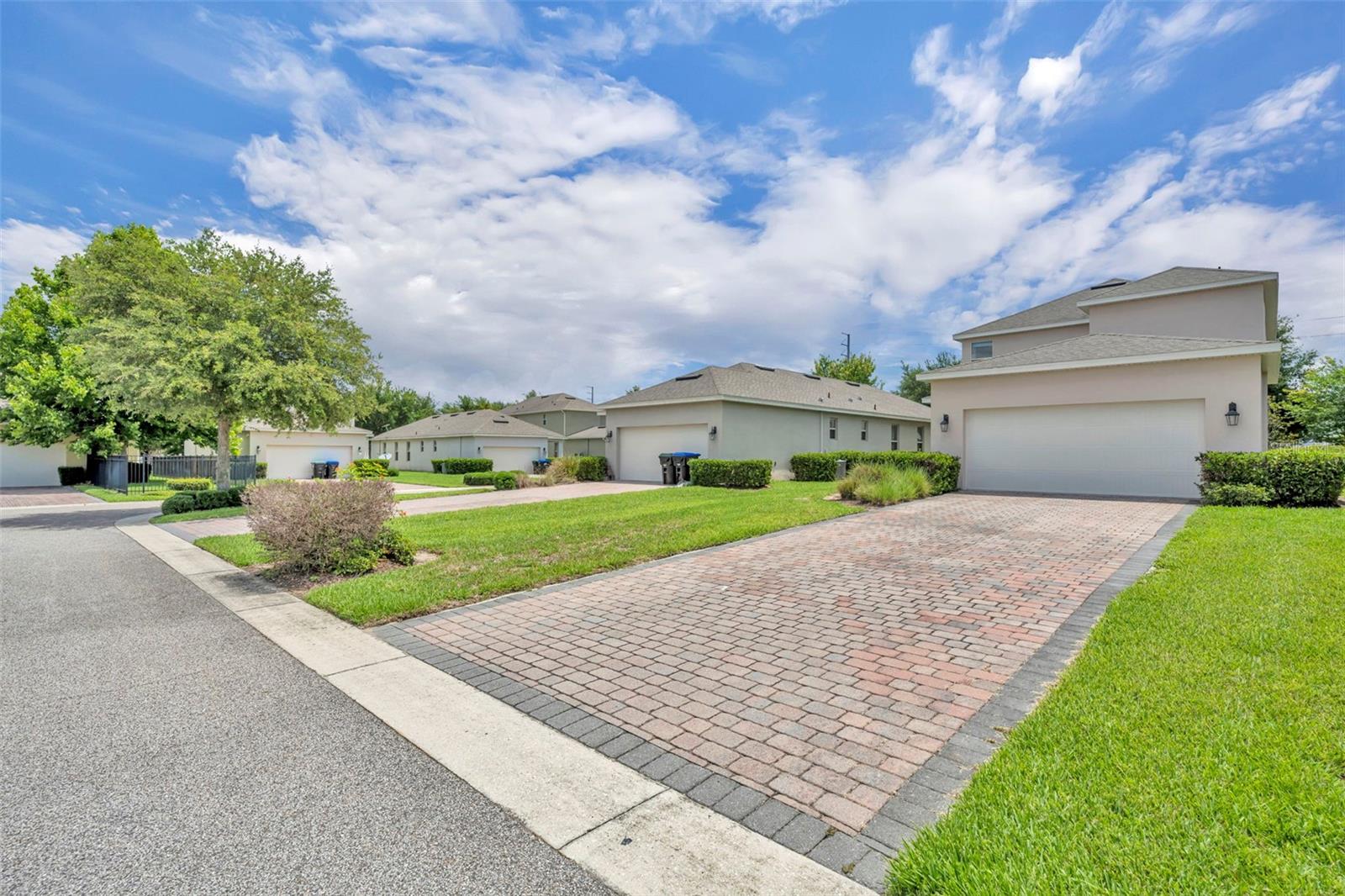 8220 BAYVIEW CROSSING DR