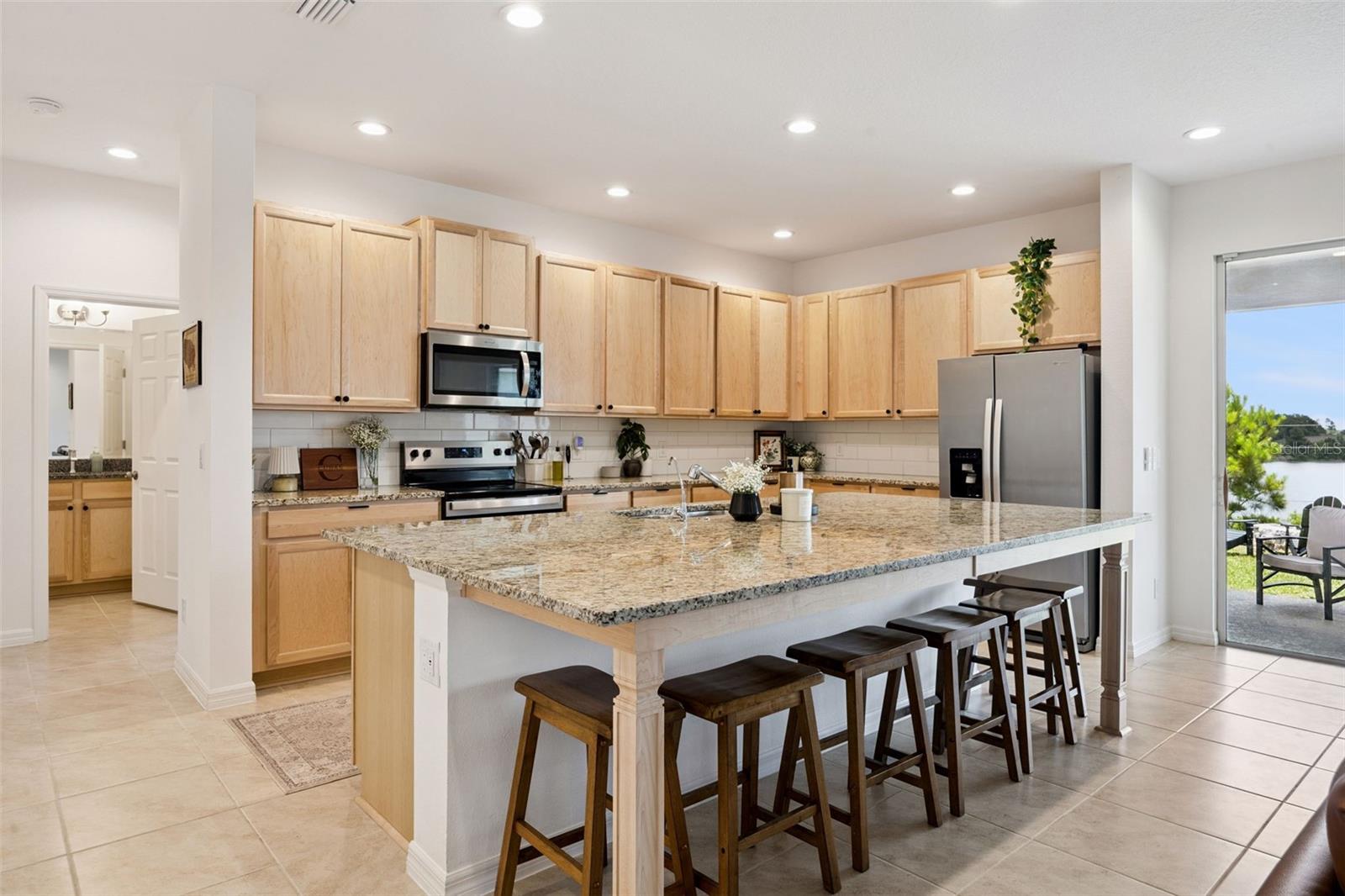 7114 ROLLING LEAF RD