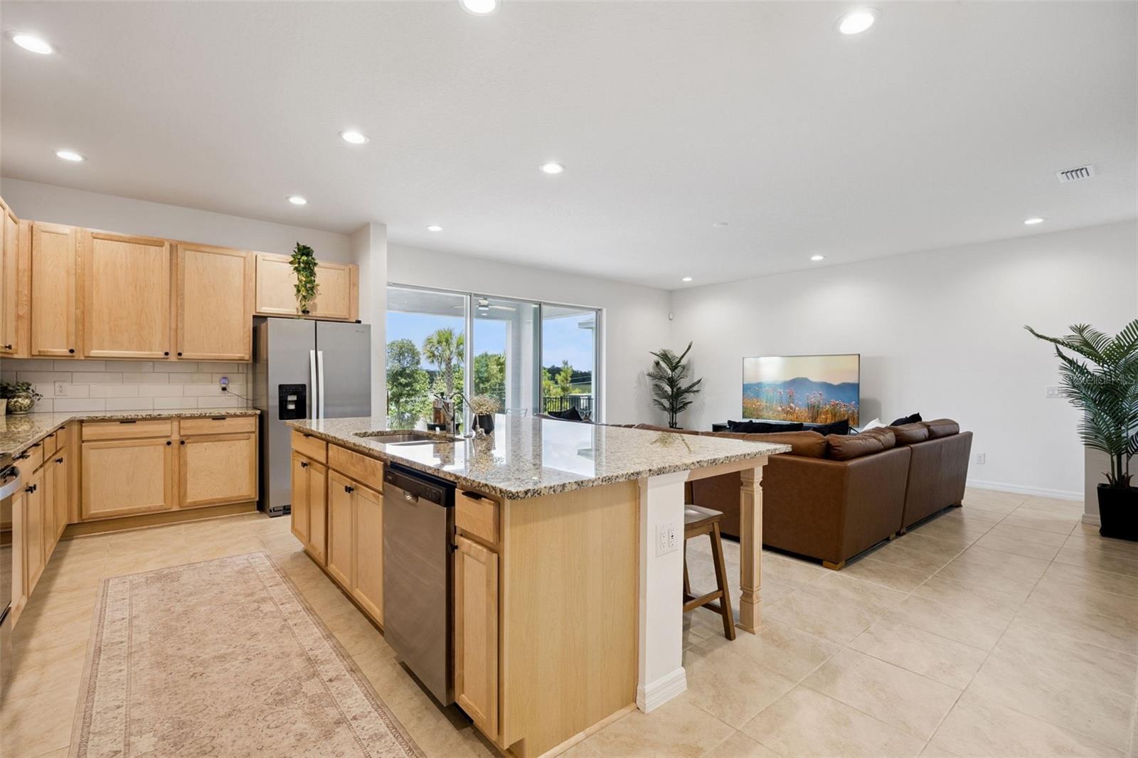 7114 ROLLING LEAF RD