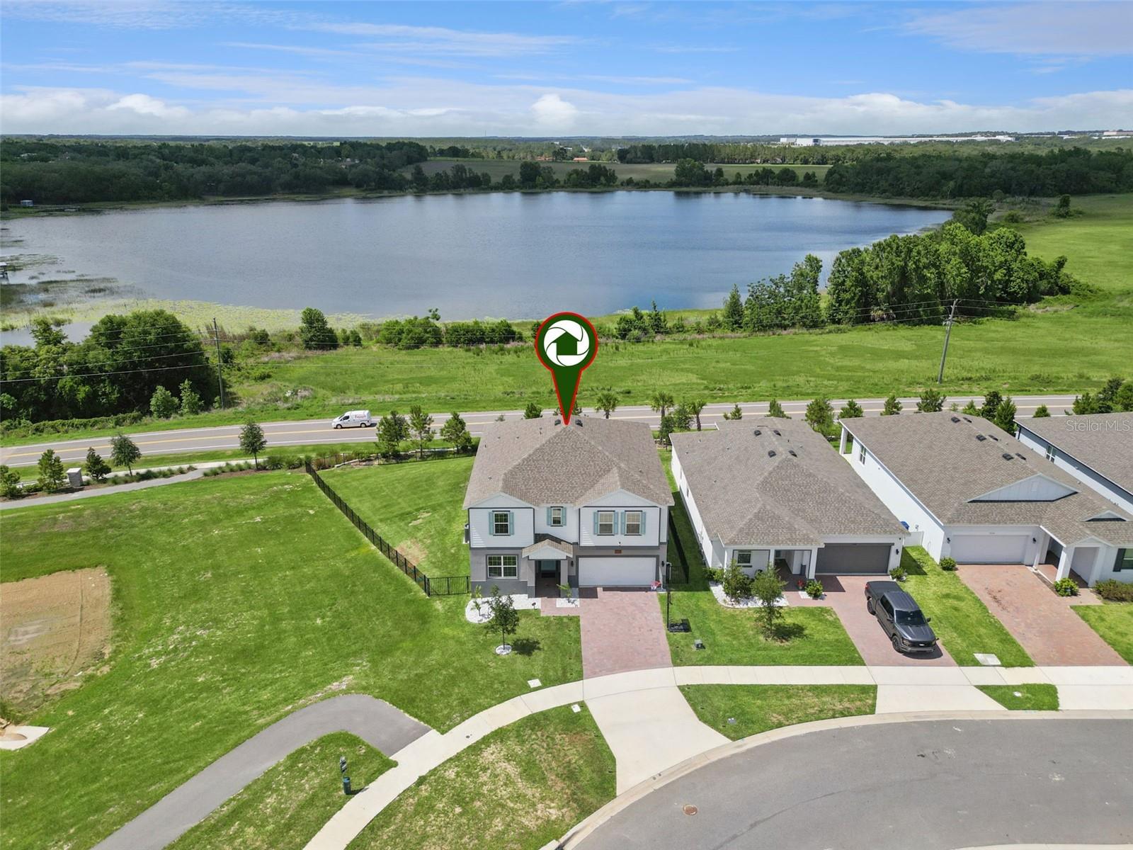 7114 ROLLING LEAF RD