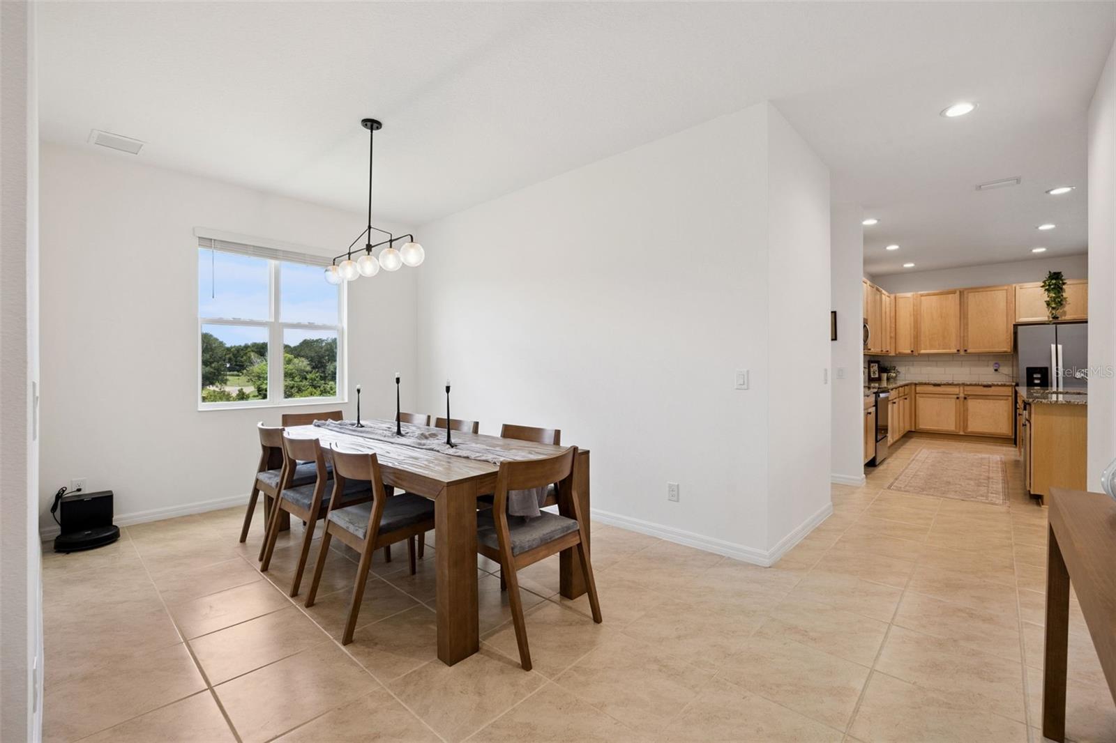 7114 ROLLING LEAF RD