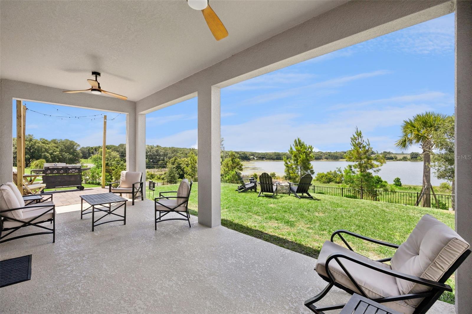 7114 ROLLING LEAF RD