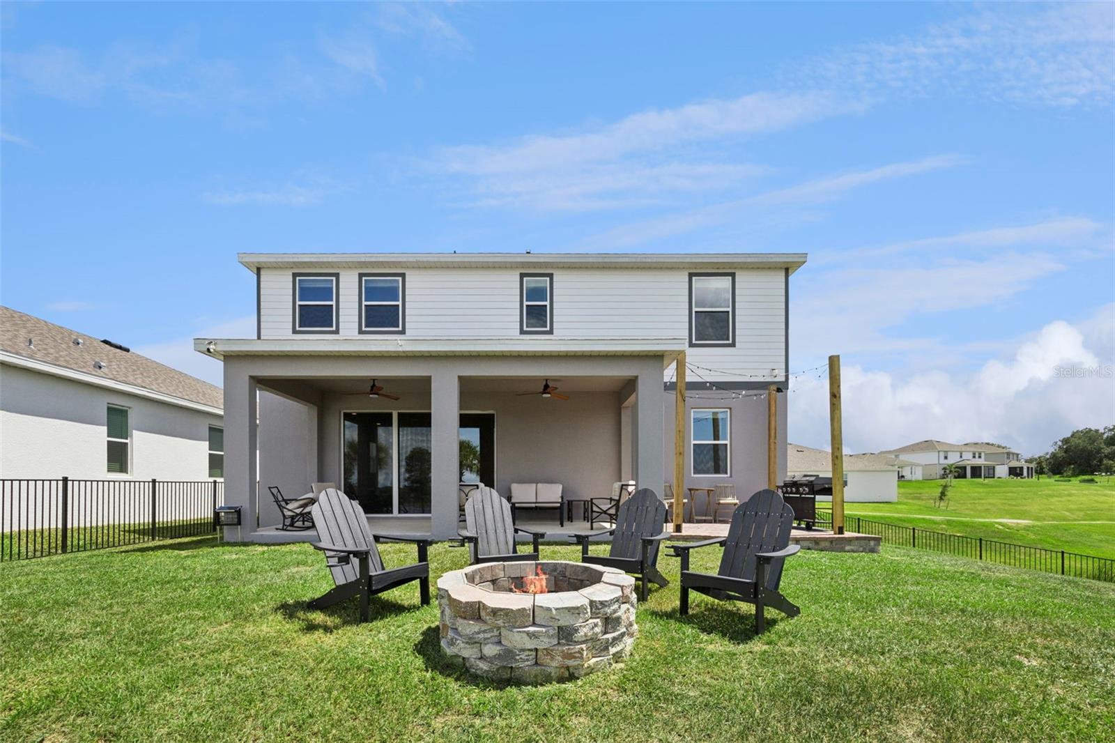7114 ROLLING LEAF RD