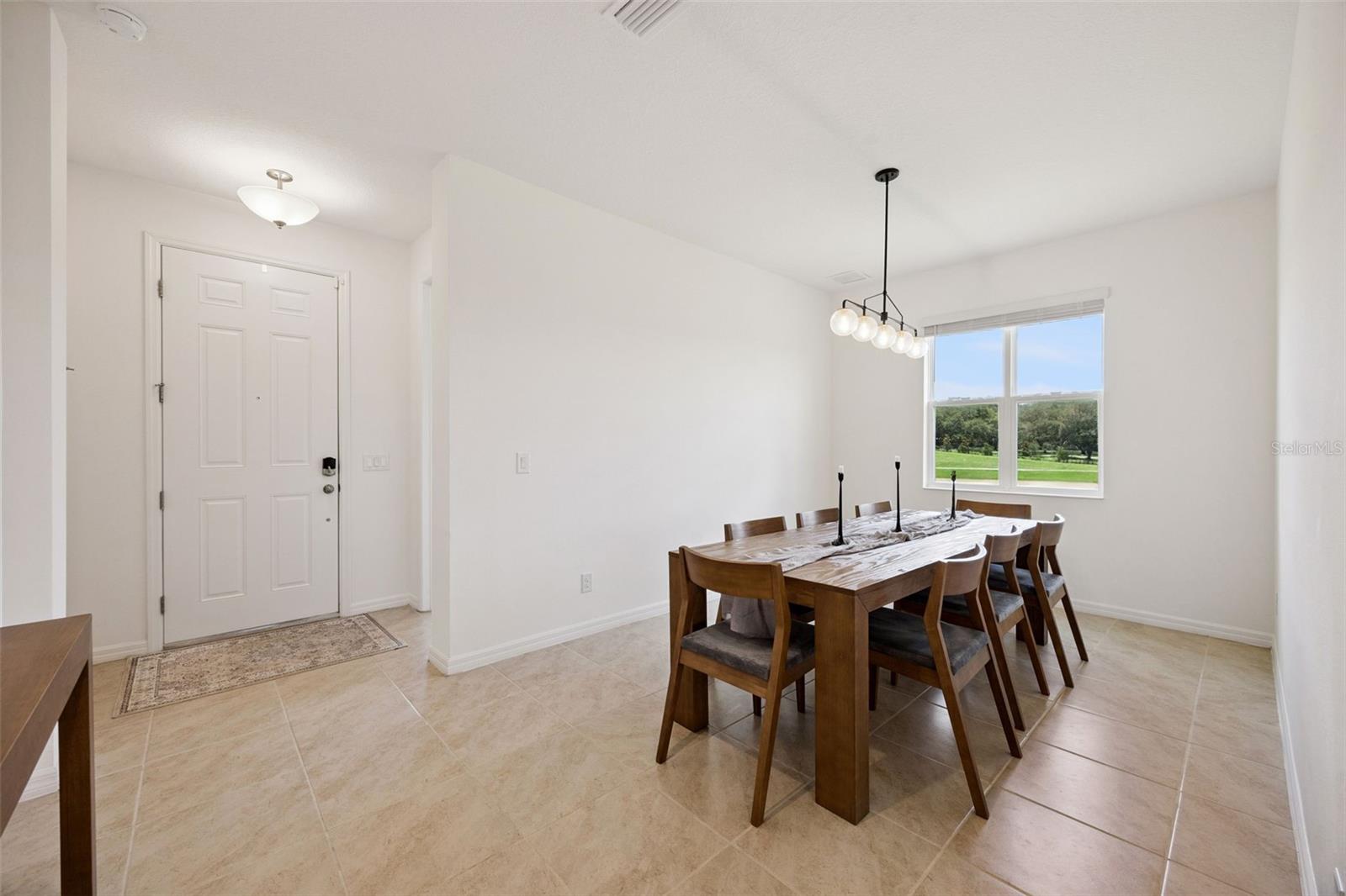 7114 ROLLING LEAF RD