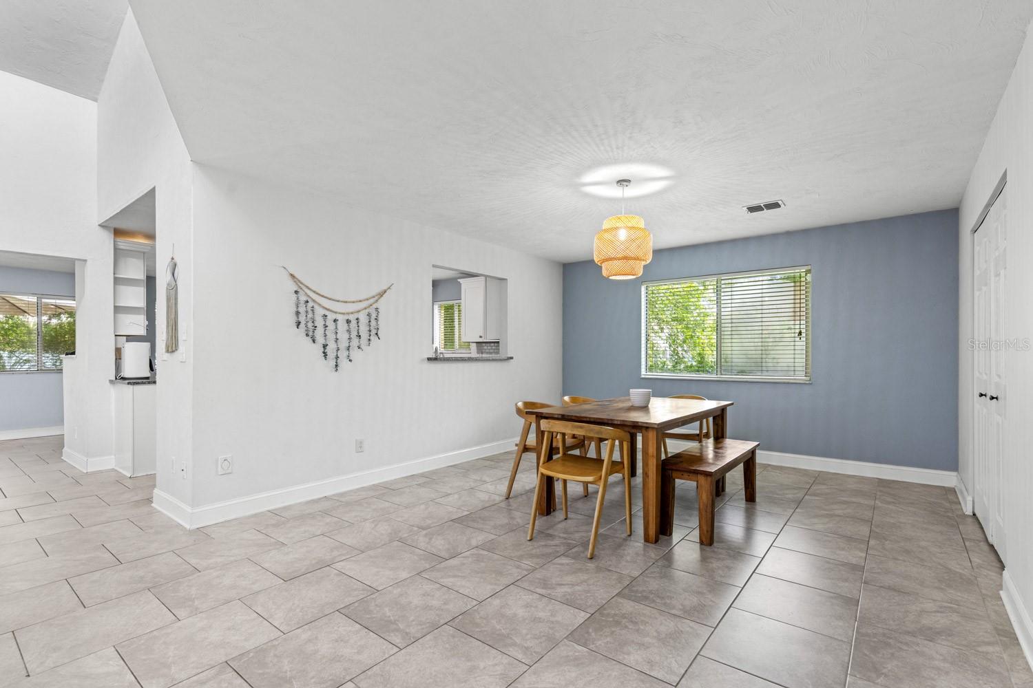 82 KINGSLEY PL